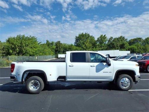 2026 Chevrolet Silverado 3500 LT