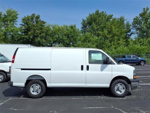 2025 Chevrolet Express 2500 Work Van