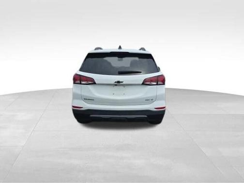 Summit White 2024 Chevrolet Equinox LT