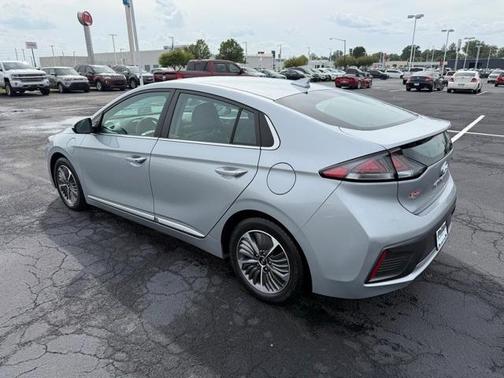 2021 Hyundai IONIQ Plug-In Hybrid SEL