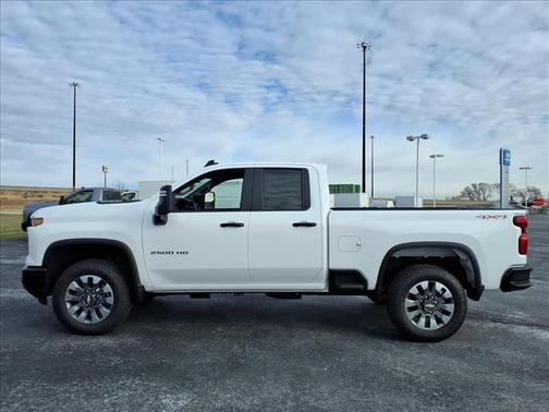 2026 Chevrolet Silverado 2500 Custom