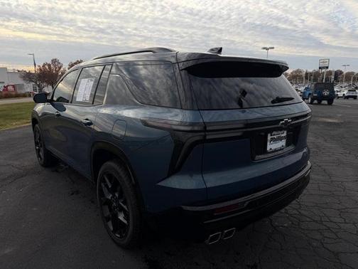 2025 Chevrolet Traverse RS