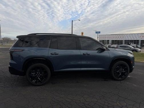 2025 Chevrolet Traverse RS