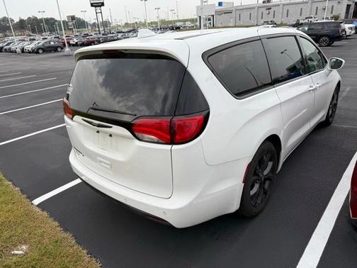 2018 Chrysler Pacifica Touring Plus