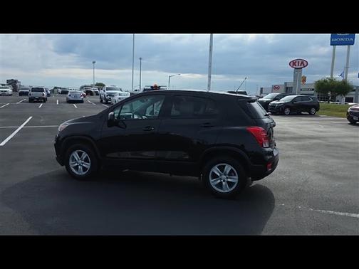 2022 Chevrolet Trax LS