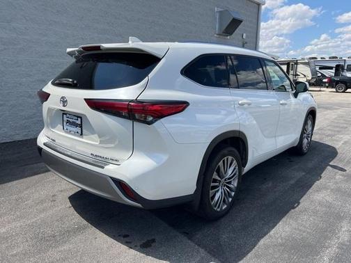2021 Toyota Highlander Platinum