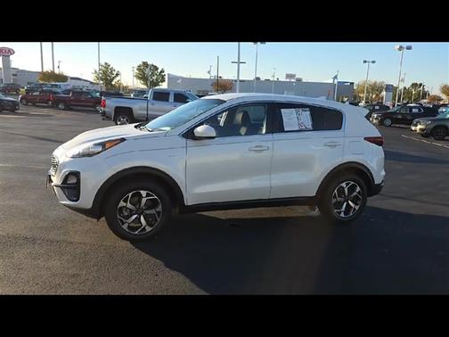 2022 Kia Sportage LX