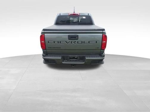 Satin Steel Metallic 2022 Chevrolet Colorado LT