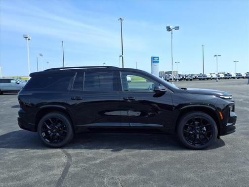2025 Chevrolet Traverse RS