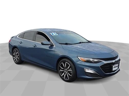 2025 Chevrolet Malibu RS