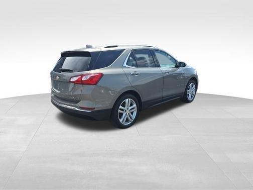 Pepperdust Metallic 2018 Chevrolet Equinox Premier w/1LZ