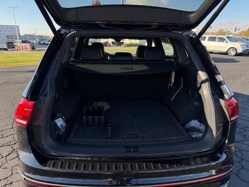2022 Volkswagen Tiguan 2.0T SEL R-Line