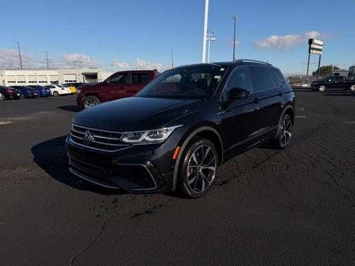 2022 Volkswagen Tiguan 2.0T SEL R-Line