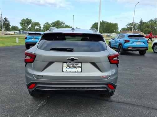Sterling Gray Metallic 2026 Chevrolet Trax 2RS