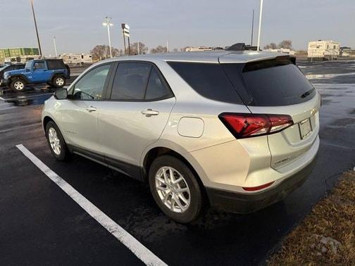 2022 Chevrolet Equinox LS