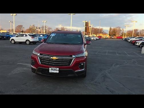 2023 Chevrolet Traverse LT Leather