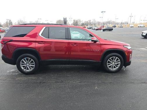 2023 Chevrolet Traverse LT Leather