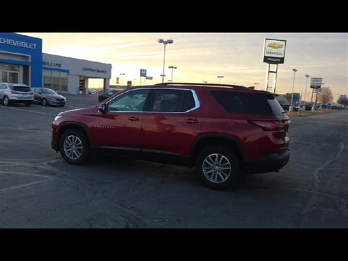 2023 Chevrolet Traverse LT Leather