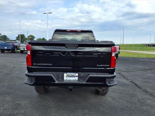 2025 Chevrolet Silverado 2500 Custom