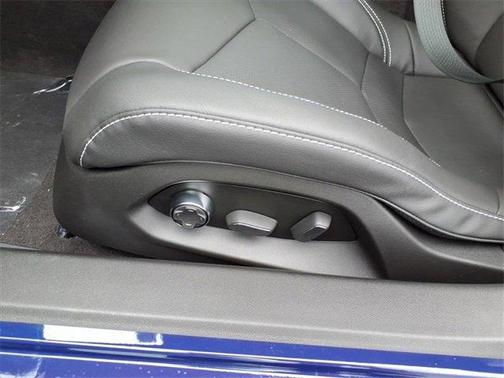 2026 Chevrolet Corvette Stingray w/2LT