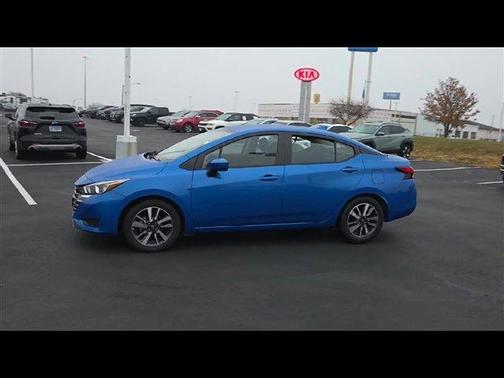 2023 Nissan Versa 1.6 SV