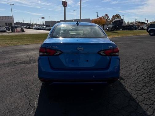 2023 Nissan Versa 1.6 SV