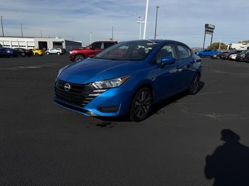 2023 Nissan Versa 1.6 SV