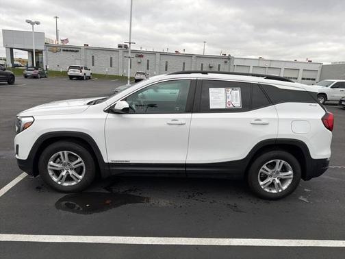 2021 GMC Terrain SLE