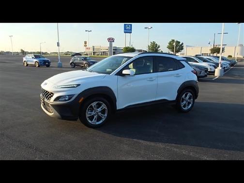 2023 Hyundai KONA SEL