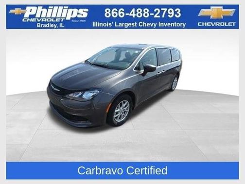 Granite Crystal Clearcoat Metallic 2022 Chrysler Voyager LX