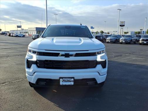 Summit White 2026 Chevrolet Silverado 1500 RST