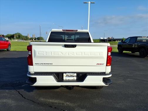 Summit White 2026 Chevrolet Silverado 1500 RST