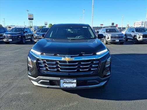 Mosaic Black Metallic 2026 Chevrolet Equinox LT