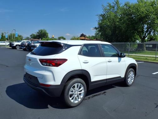 2026 Chevrolet Trailblazer LS