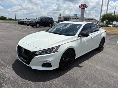 2022 Nissan Altima 2.5 SR