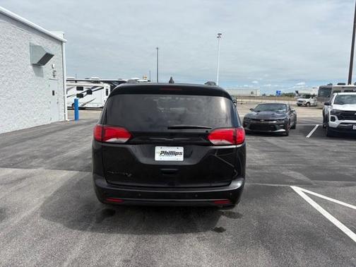 2020 Chrysler Pacifica Touring-L Plus