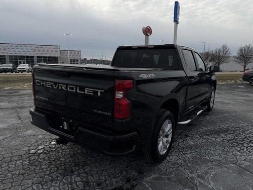 2022 Chevrolet Silverado 1500 Custom