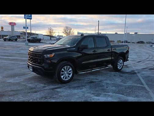 2022 Chevrolet Silverado 1500 Custom