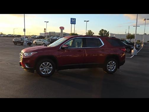 2021 Chevrolet Traverse LT Cloth