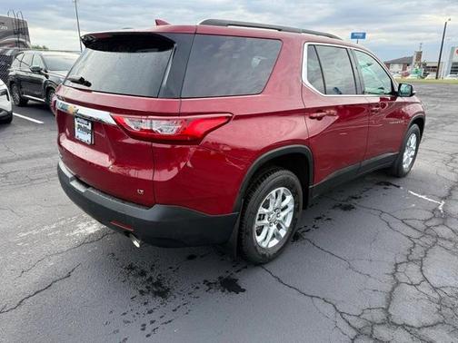 2021 Chevrolet Traverse LT Cloth
