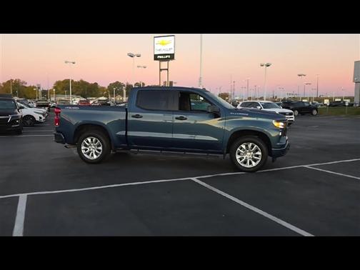 2024 Chevrolet Silverado 1500 Custom