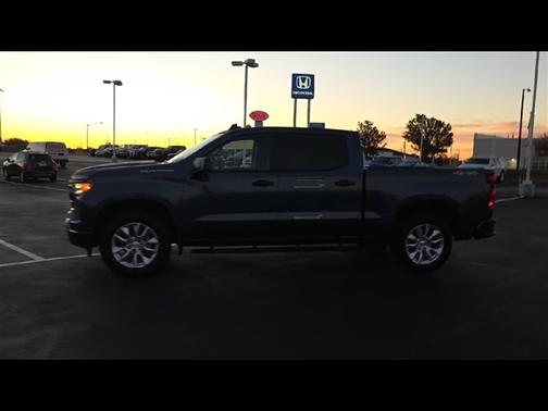 2024 Chevrolet Silverado 1500 Custom