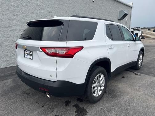 2020 Chevrolet Traverse LT Cloth