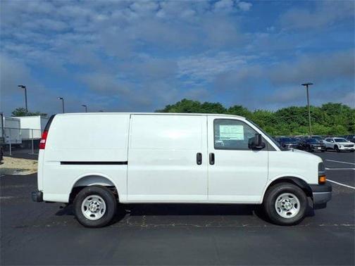 2025 Chevrolet Express 2500 Work Van