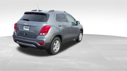 Satin Steel Metallic 2019 Chevrolet Trax LT