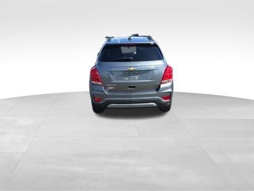 Satin Steel Metallic 2019 Chevrolet Trax LT