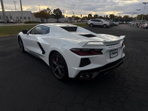 2022 Chevrolet Corvette Stingray w/1LT