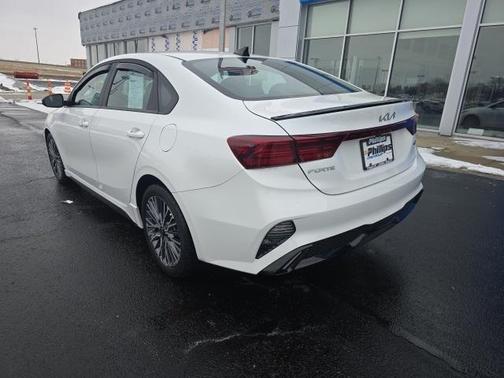 2024 Kia Forte GT-Line