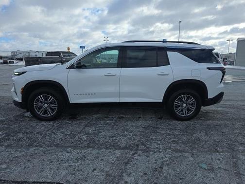 2025 Chevrolet Traverse LT