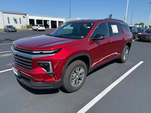2024 Chevrolet Traverse LT